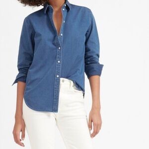 Everlane button down long sleeve shirt
